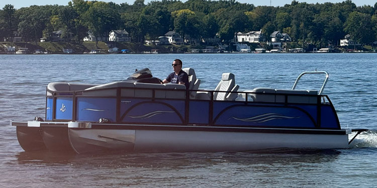 JC TriToon Marine Spirit 247TT DSL Sport Pontoon Boat Port Side