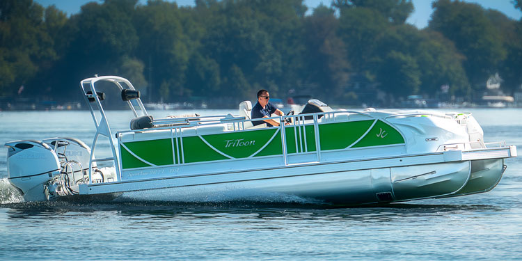 JC TriToon Marine SportToon 26TT HTH Dual Engine Pontoon Boat Starboard Side